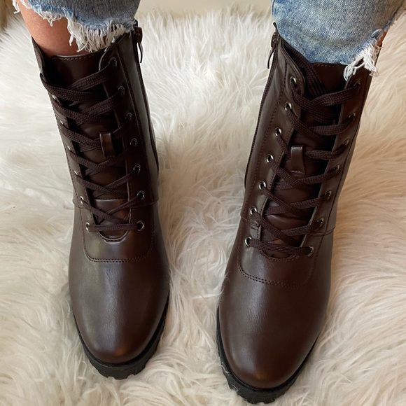 Espresso Lace Up Heeled Booties - Picture 15 of 16